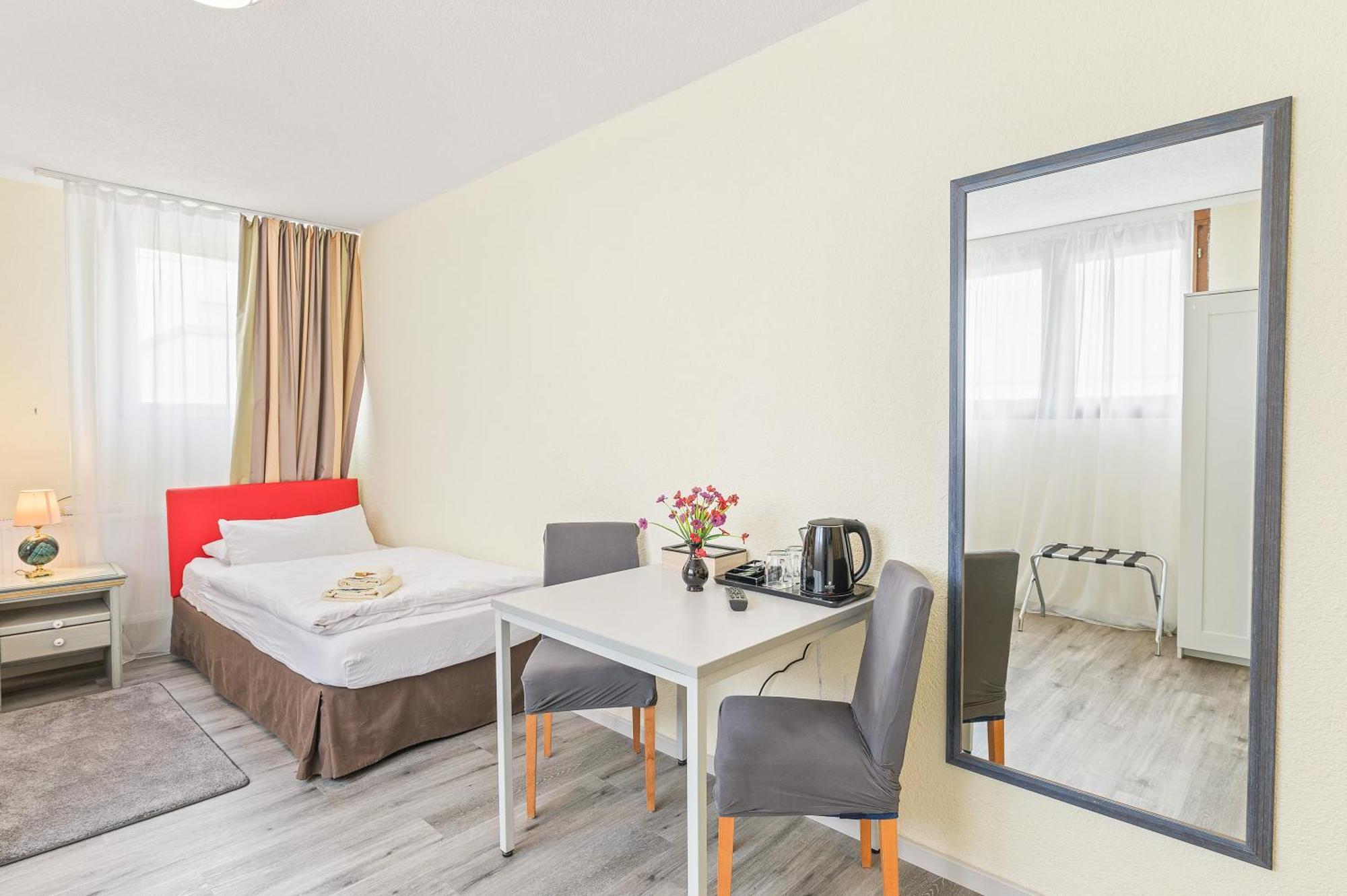 Businesshotel Lemon Suites Self Check-In Messe Airport Mit Kueche - Monteure Willkommen Neuhausen auf den Fildern Szoba fotó